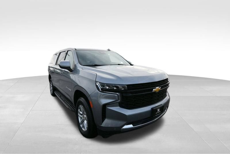 Used 2024 Chevrolet Suburban LT AWD/4WD image 10