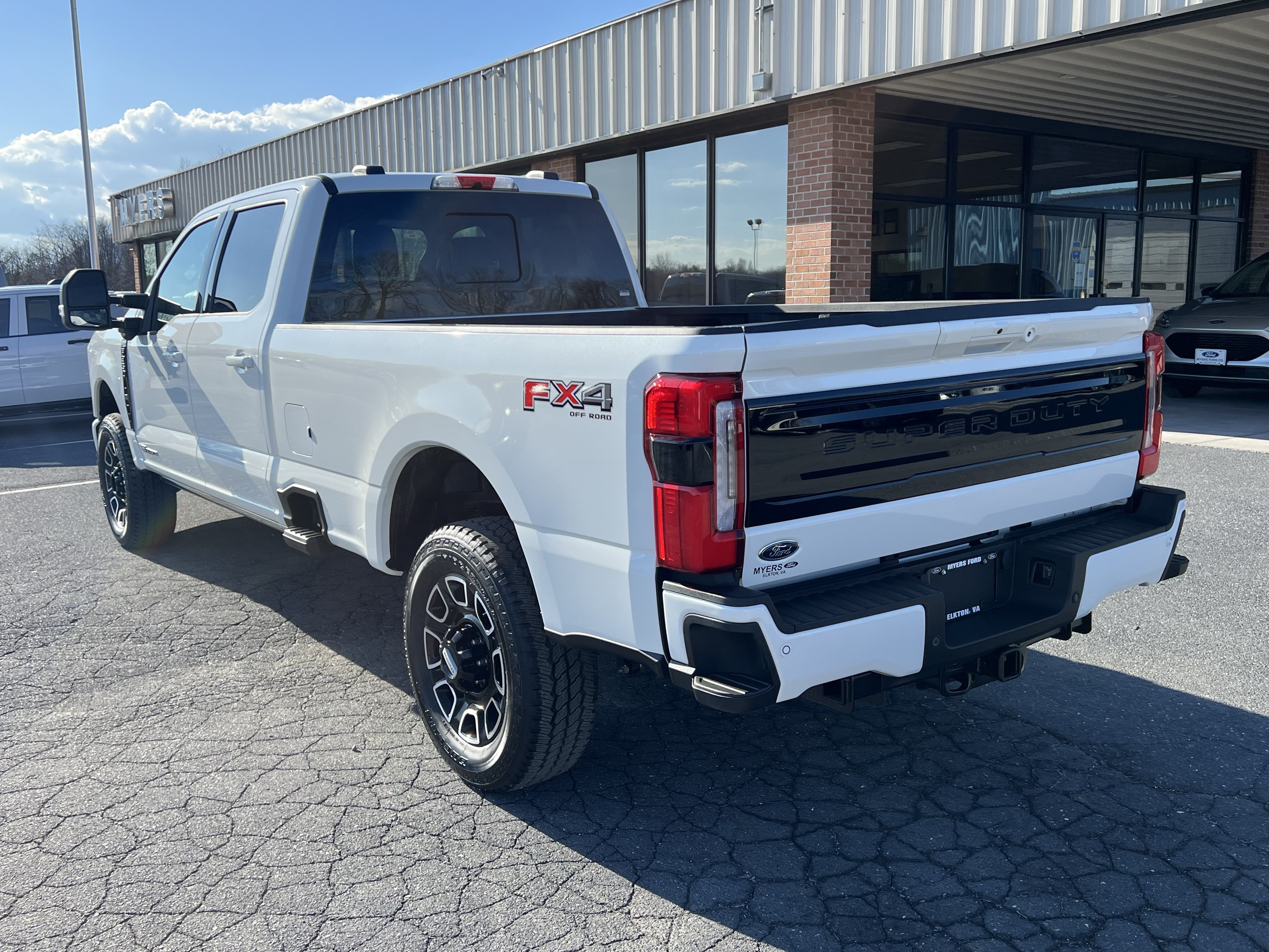 New 2026 Ford F350 Platinum w/ FX4 Off-Road Package AWD/4WD image 8