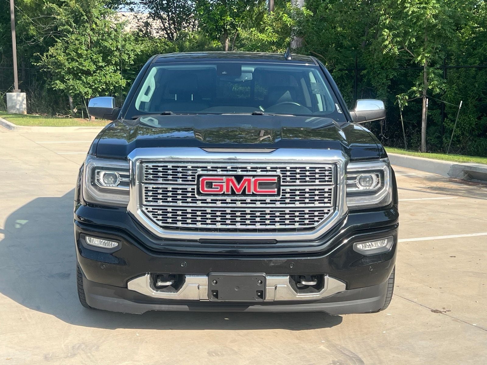Used 2017 GMC Sierra 1500 Denali w/ Denali Ultimate Package AWD/4WD image 2