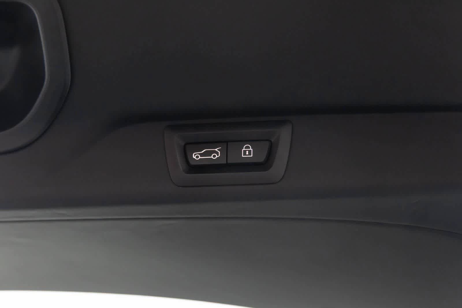 Certified 2022 Rolls-Royce Cullinan image 34