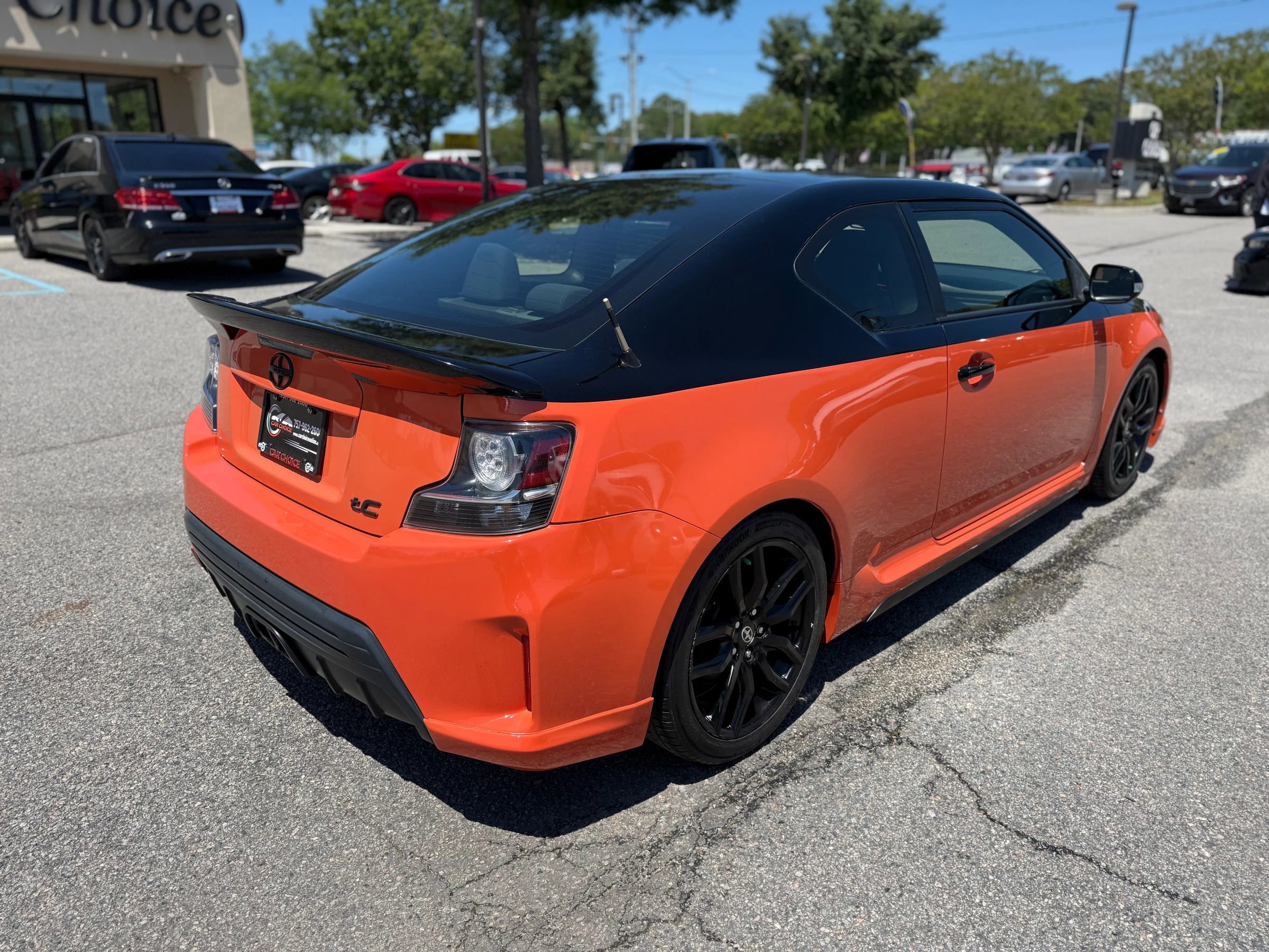 Used 2015 Scion tC FWD image 8