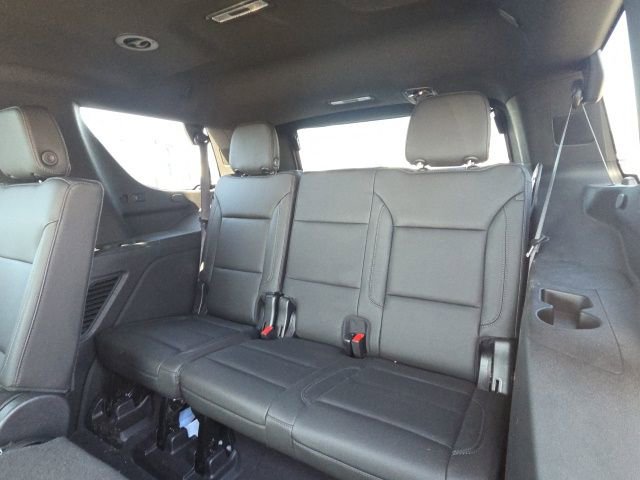 Used 2022 Chevrolet Tahoe Z71 w/ Z71 Off-Road Package image 19