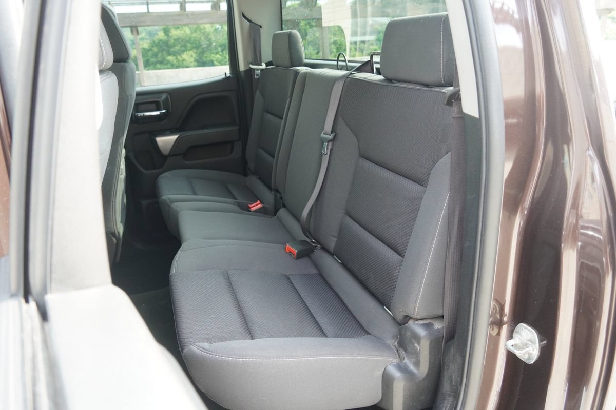 Used 2016 Chevrolet Silverado 1500 LT w/ All Star Edition AWD/4WD image 28