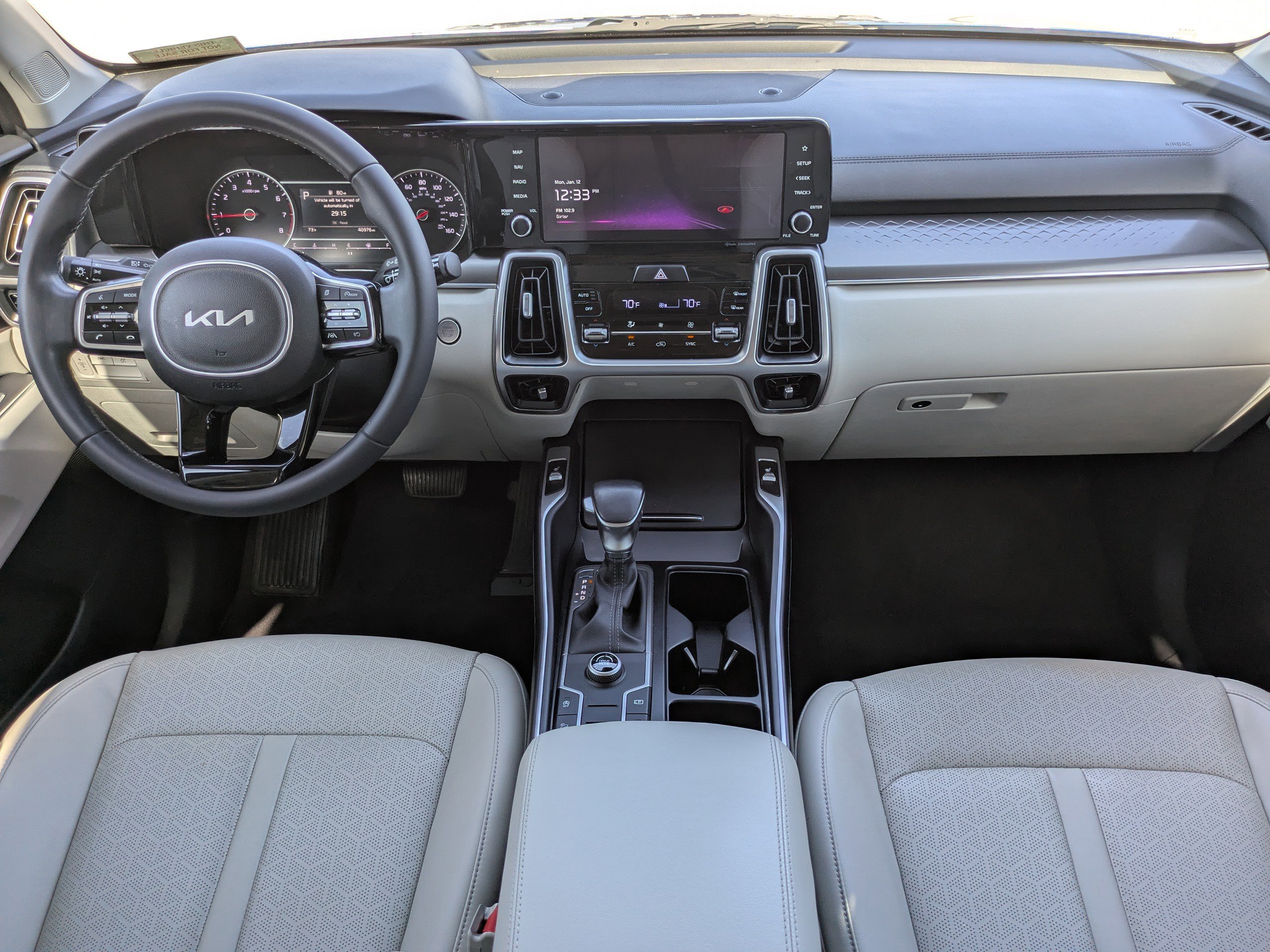 Used 2022 Kia Sorento S image 21