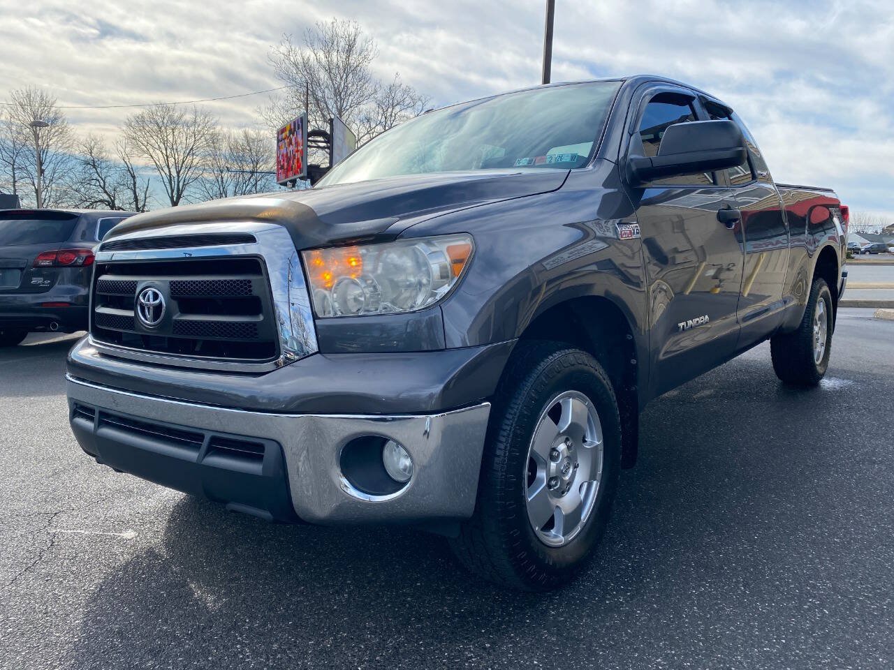 Used 2012 Toyota Tundra 4x4 Double Cab w/ TRD Off-Road Pkg image 7