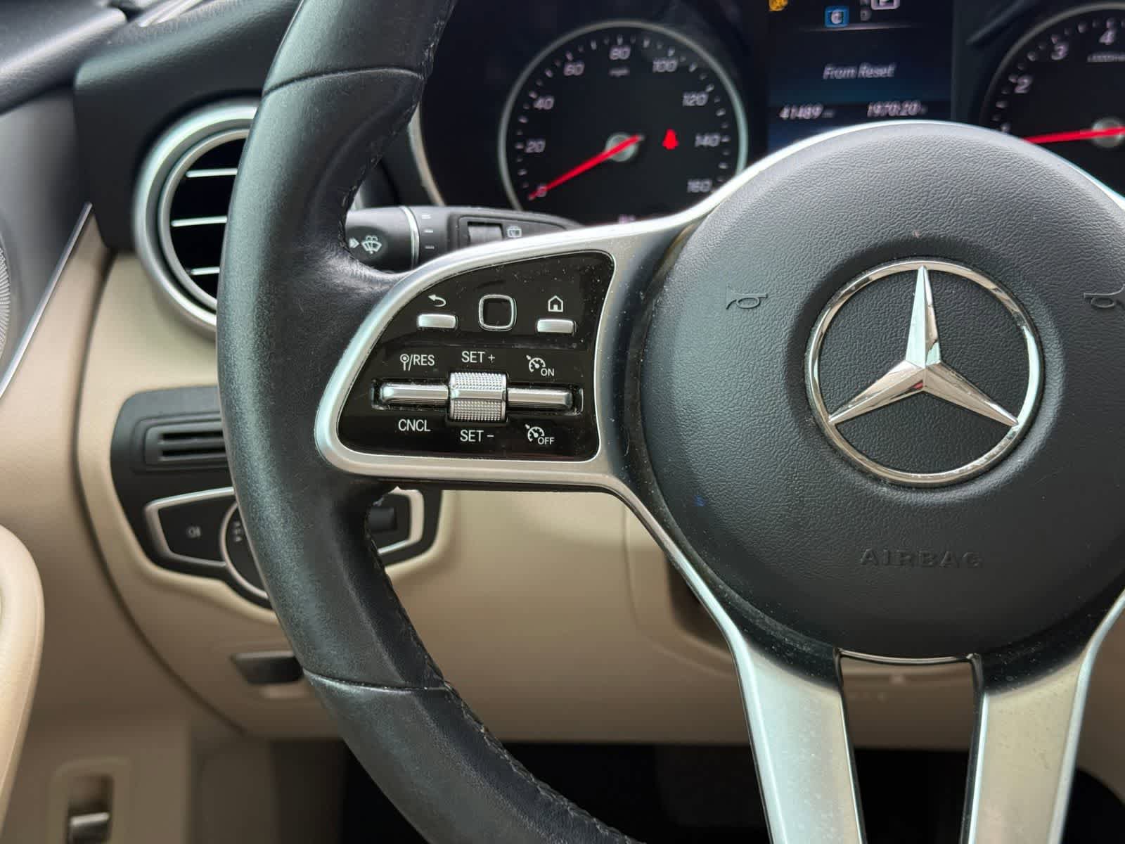 Used 2020 Mercedes-Benz GLC 300 image 10