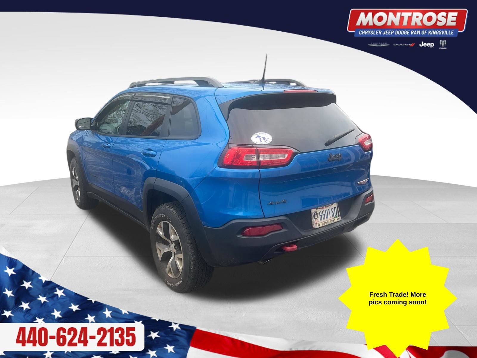 Used 2017 Jeep Cherokee Trailhawk w/ Cold Weather Group AWD/4WD image 2