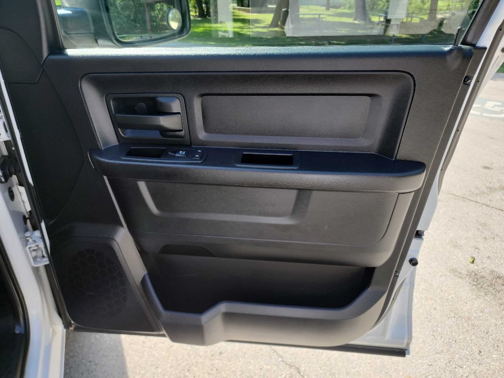 Used 2015 RAM 1500 Tradesman RWD image 31