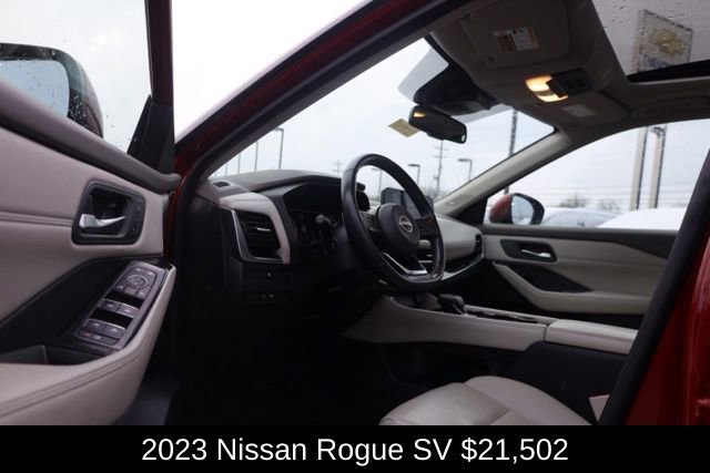 Used 2023 Nissan Rogue SV image 14