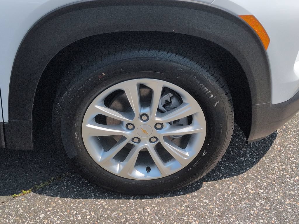 New 2026 Chevrolet TrailBlazer LS FWD image 27