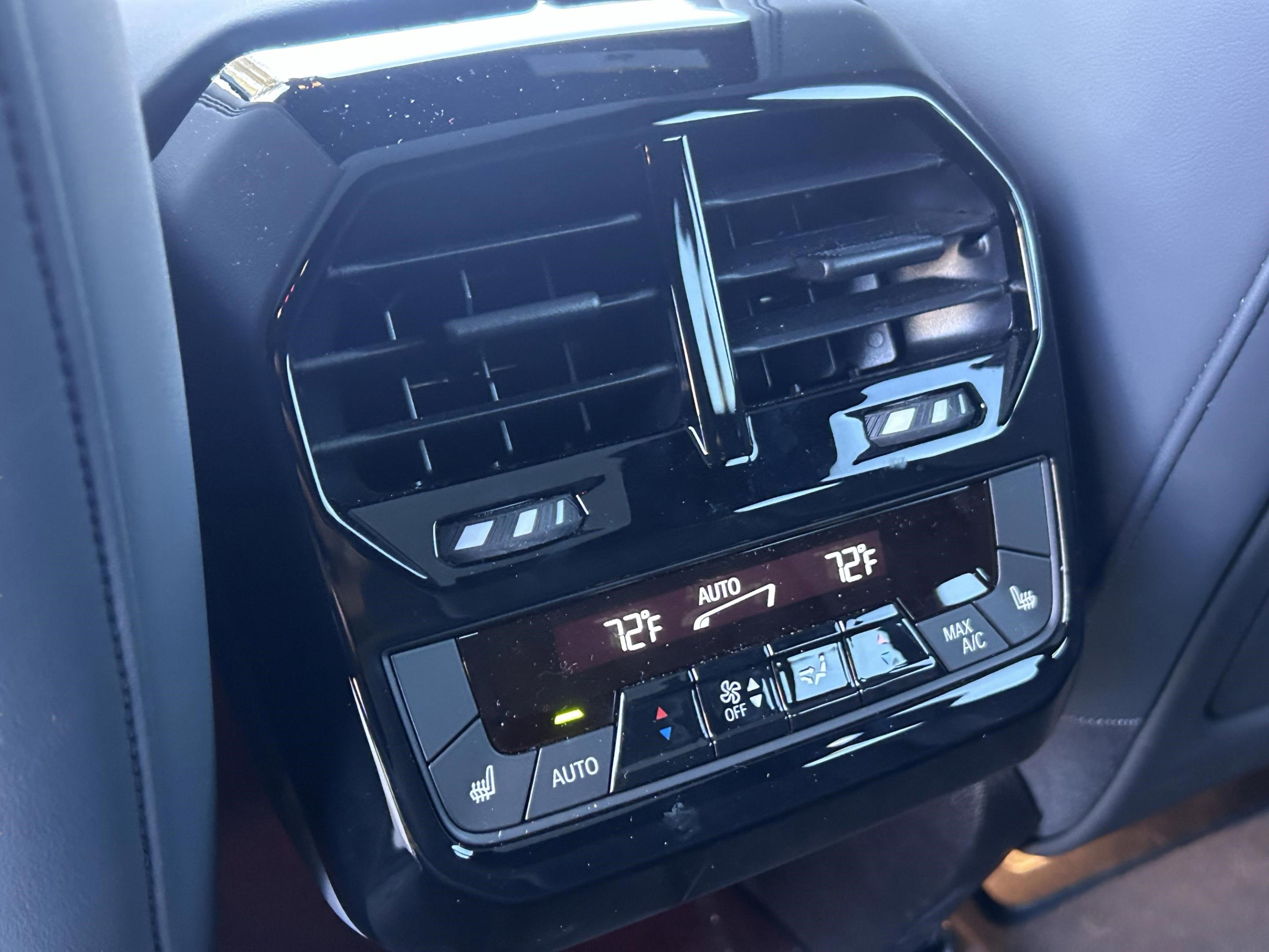 Used 2026 BMW iX xDrive60 w/ M Sport Package image 26