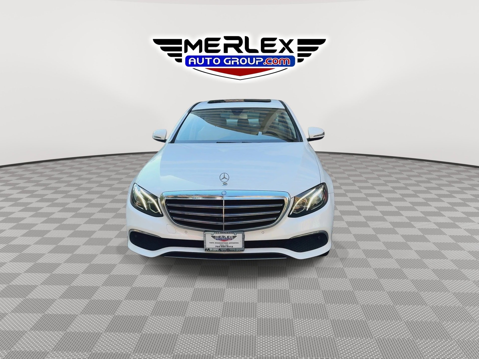 Used 2017 Mercedes-Benz E 300 4MATIC image 3