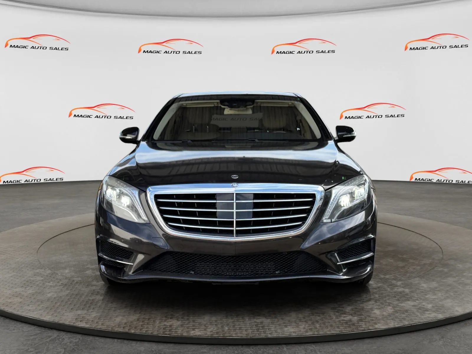 Used 2014 Mercedes-Benz S 550 Sedan image 2
