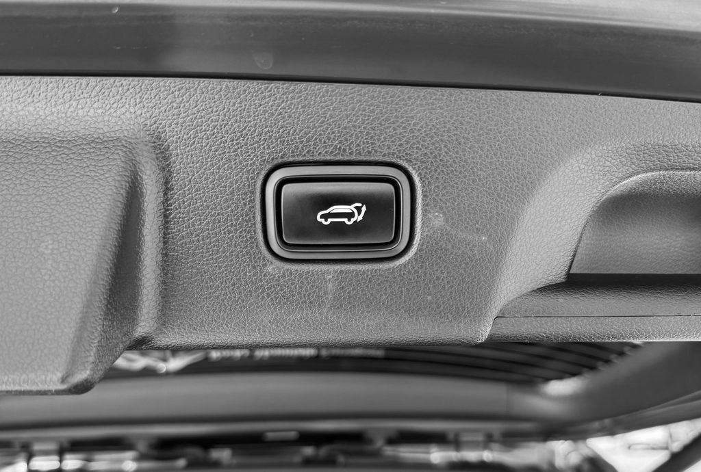 Used 2021 Hyundai Palisade SEL w/ Premium Package AWD/4WD image 12