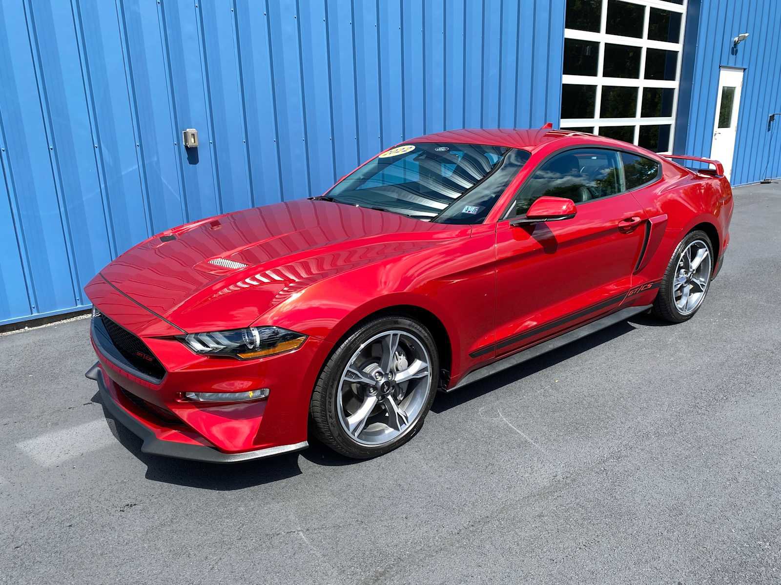 Used 2022 Ford Mustang GT Premium w/ Equipment Group 401A image 2