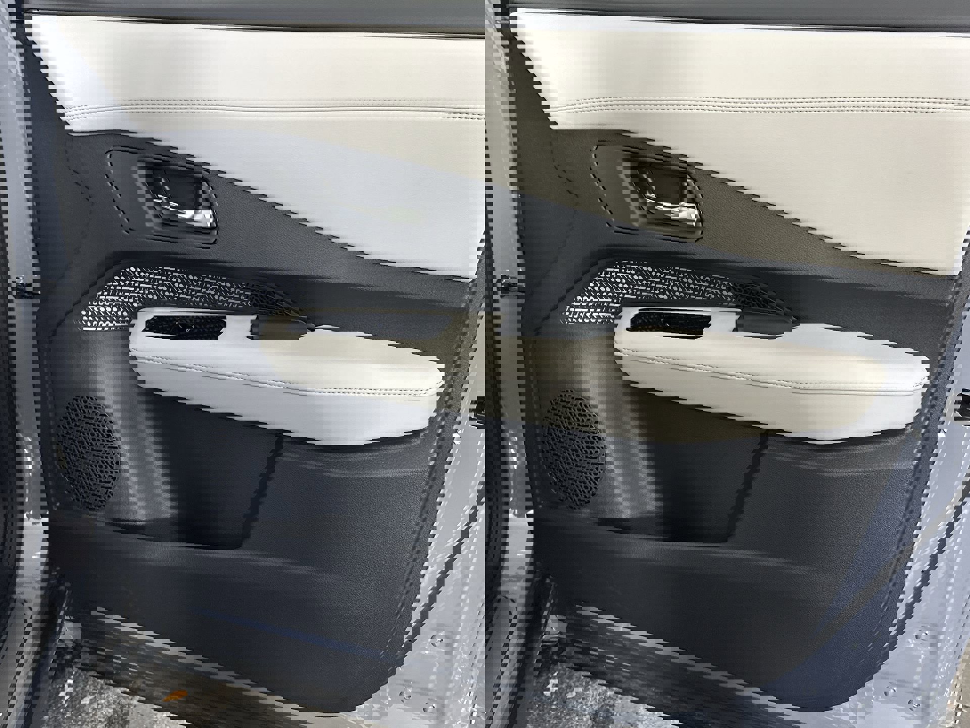 Certified 2024 Nissan Ariya AWD image 35