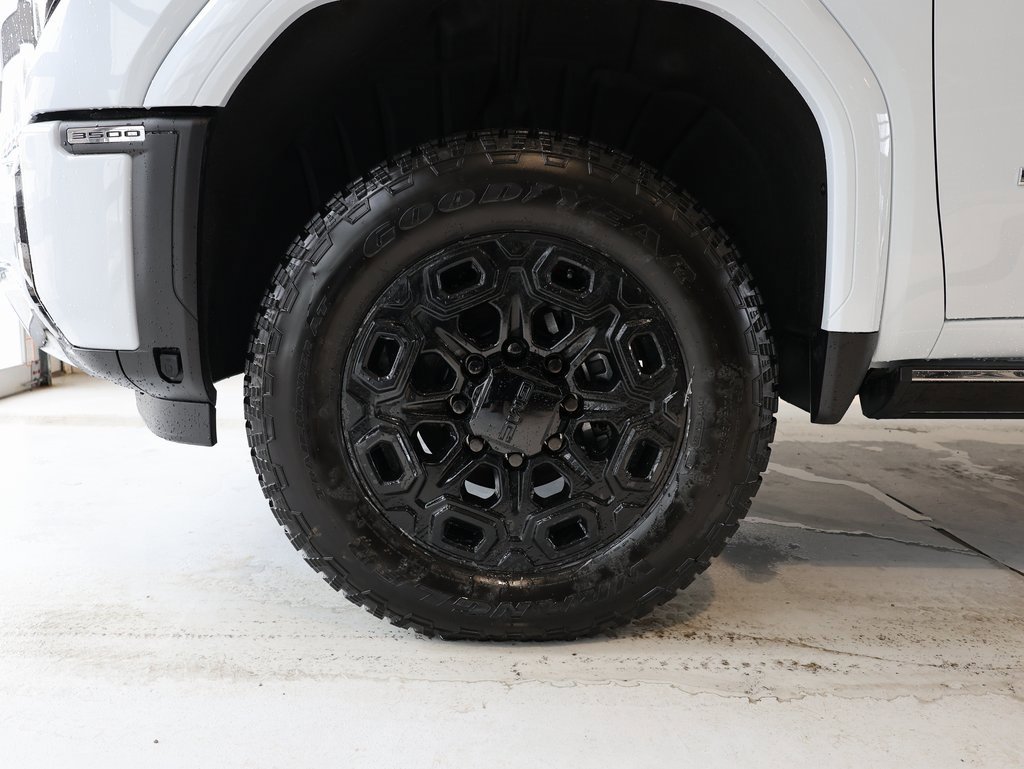 New 2026 GMC Sierra 3500 Denali w/ Denali Reserve Package image 50