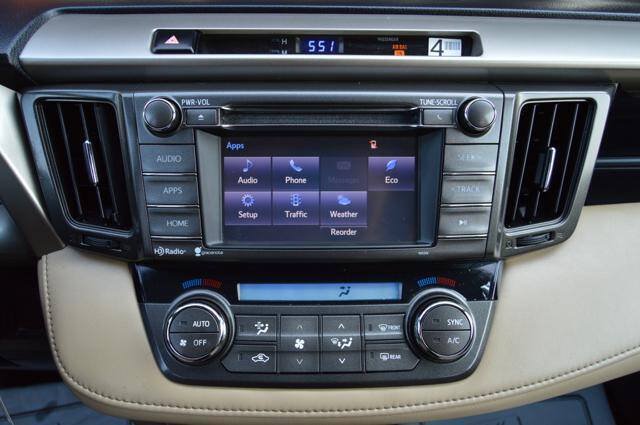 Used 2014 Toyota RAV4 XLE AWD/4WD image 22