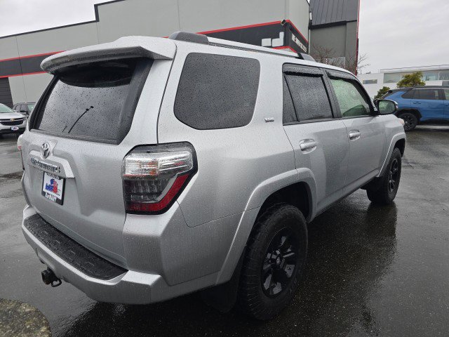 Used 2021 Toyota 4Runner SR5 Premium image 3