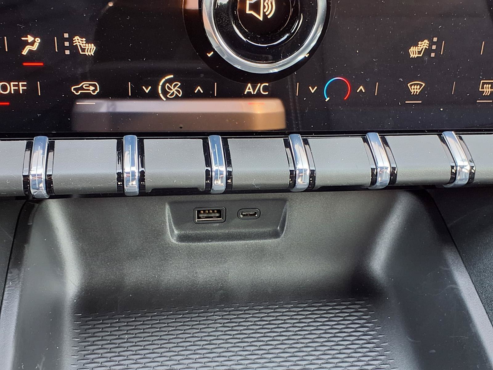 New 2027 GMC Terrain Elevation FWD image 5