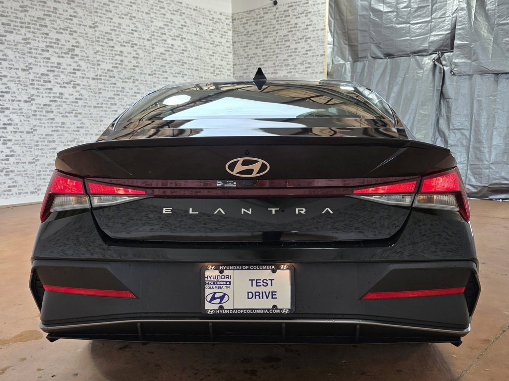 New 2026 Hyundai Elantra Sport w/ Cargo Package image 7