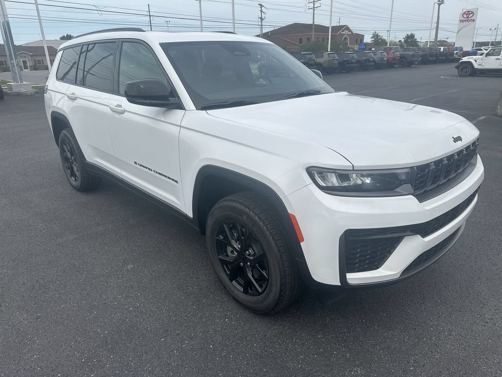 New 2026 Jeep Grand Cherokee L 4WD image 2