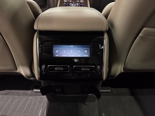 Used 2021 Lincoln Aviator Reserve w/ Equipment Group 202A AWD/4WD image 23