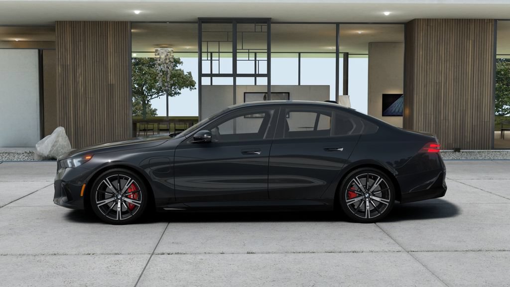 New 2027 BMW 550e xDrive AWD/4WD image 4