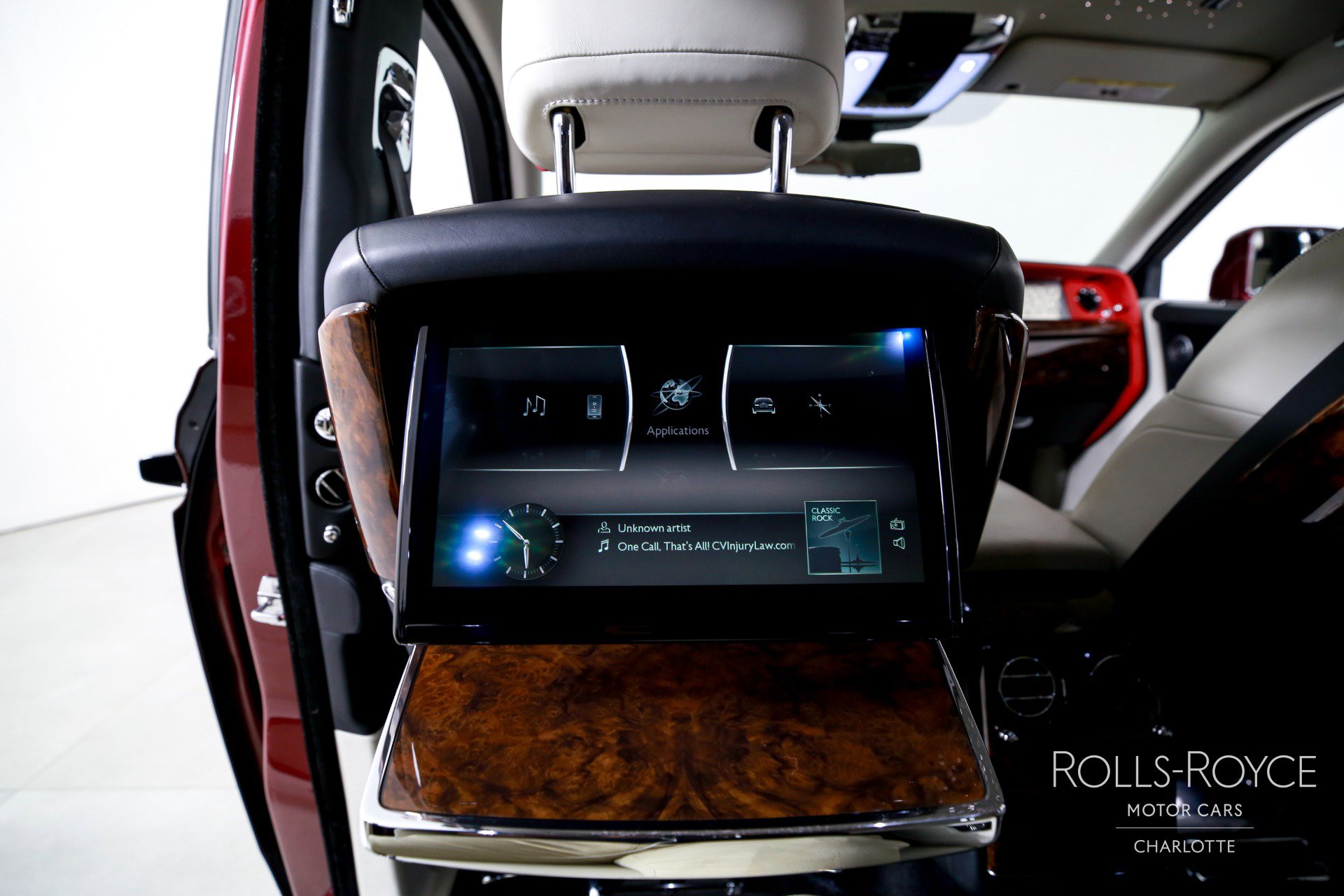 Used 2019 Rolls-Royce Phantom Sedan image 21