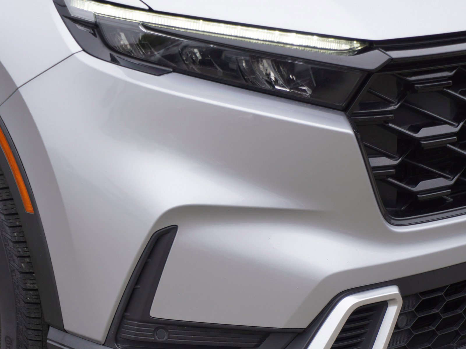 Used 2023 Honda CR-V Sport Touring image 3