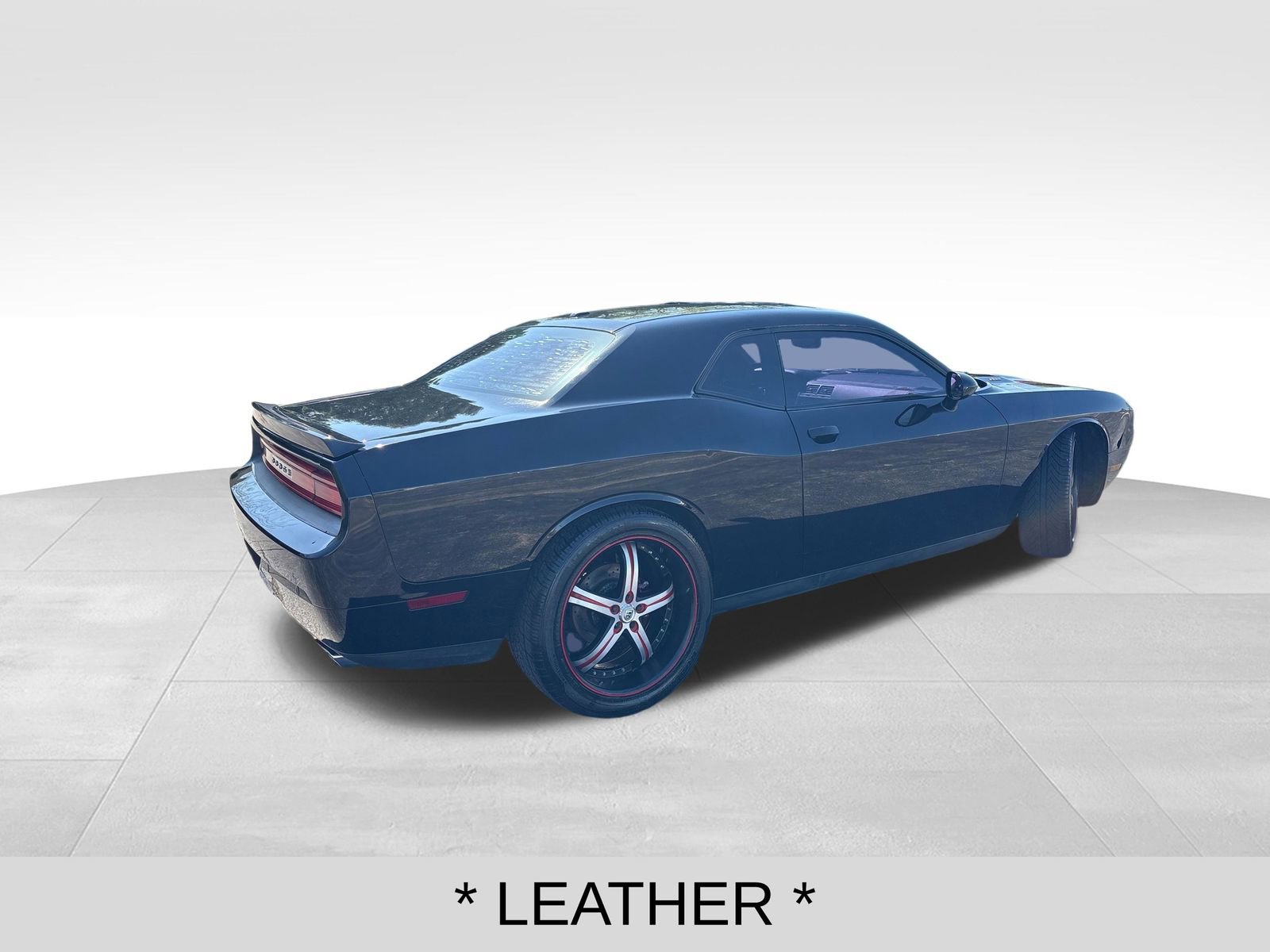 Used 2013 Dodge Challenger R/T Plus RWD image 5