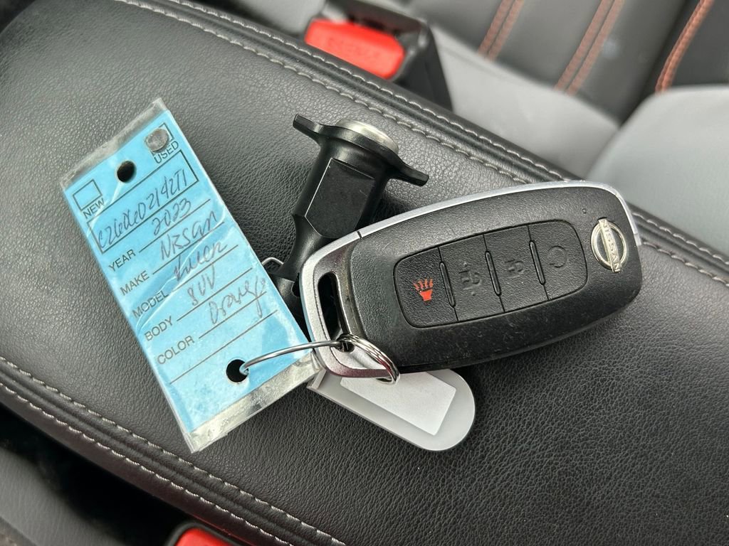 Used 2023 Nissan Kicks SR w/ SR Premium Package FWD image 21