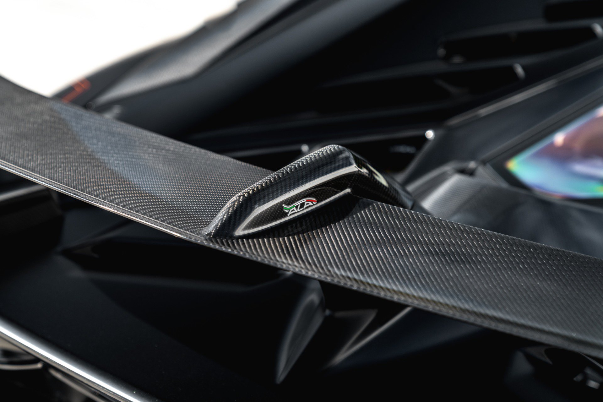Used 2020 Lamborghini Aventador SVJ AWD/4WD image 25