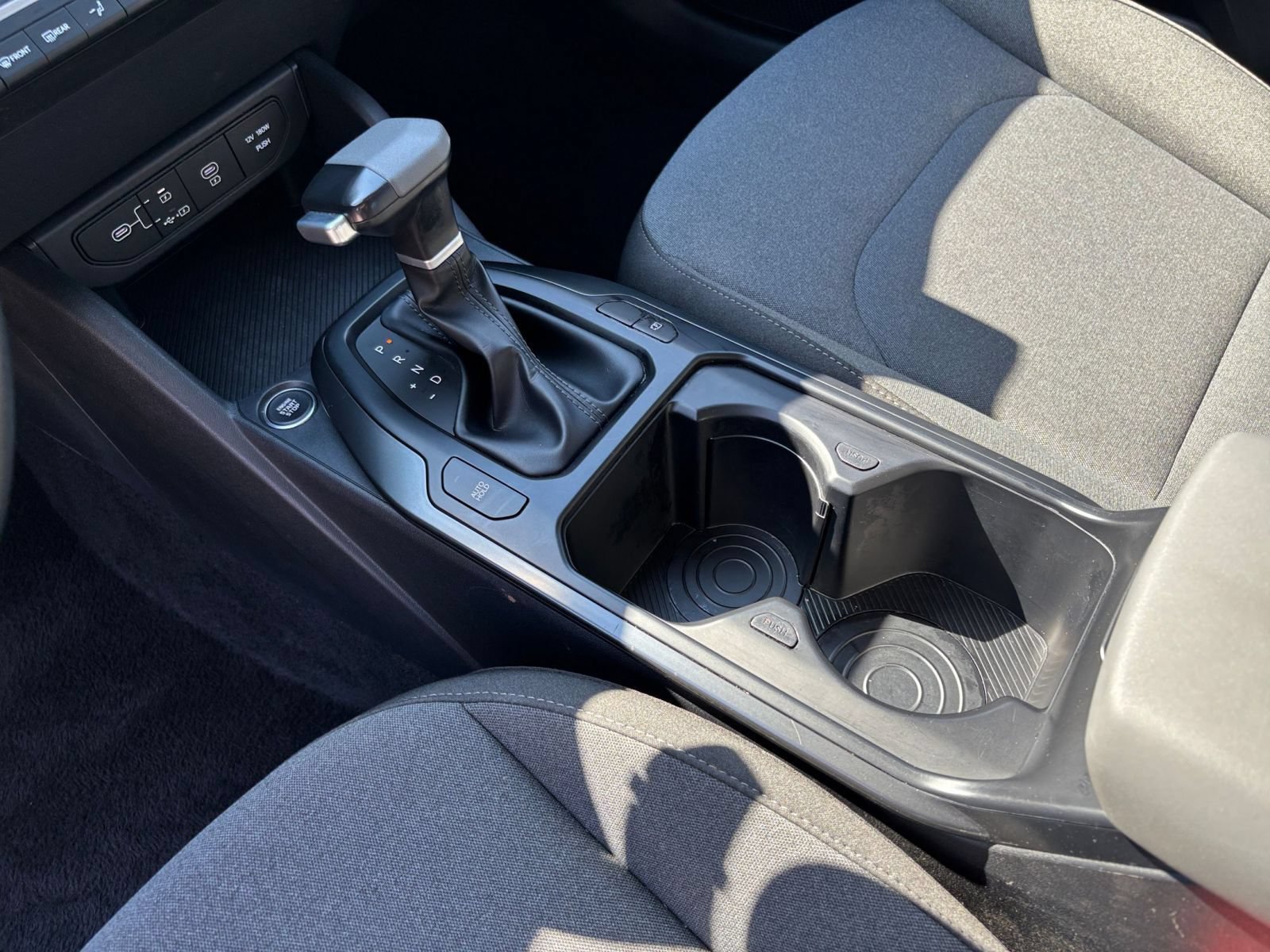 Used 2025 Kia K4 FWD image 41