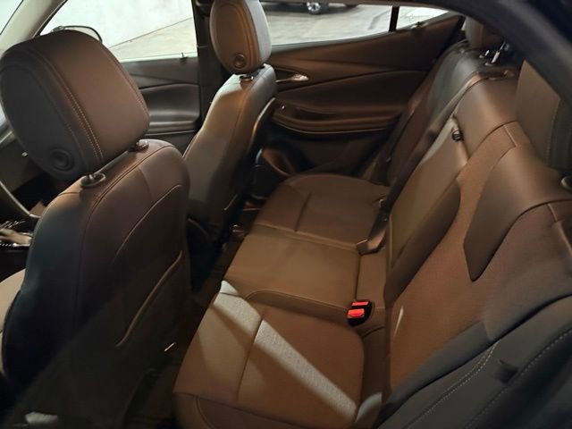 Used 2023 Buick Encore GX Select w/ Sport Touring Package image 27
