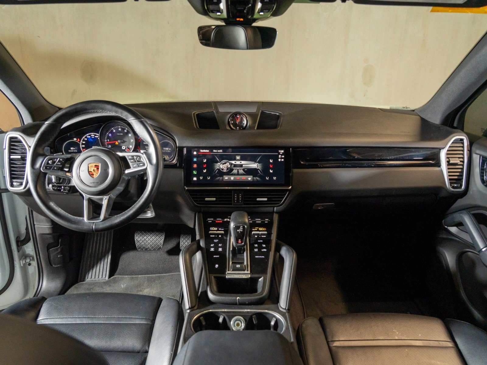 Certified 2023 Porsche Cayenne AWD/4WD image 24