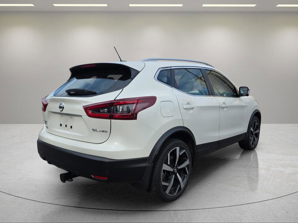 Used 2022 Nissan Rogue Sport SL w/ Premium Package image 5
