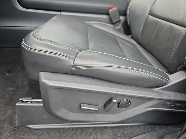 Certified 2025 Ford Expedition Platinum AWD/4WD image 12