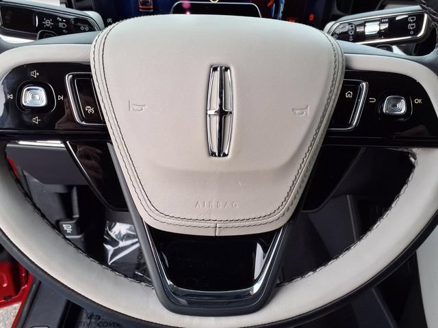 Used 2025 Lincoln Aviator Reserve w/ Equipment Group 201A AWD/4WD image 29