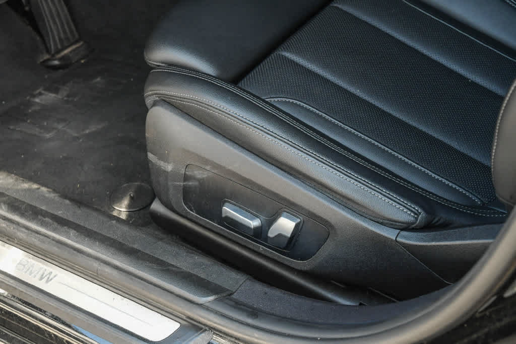 Used 2022 BMW 330i Sedan RWD image 24