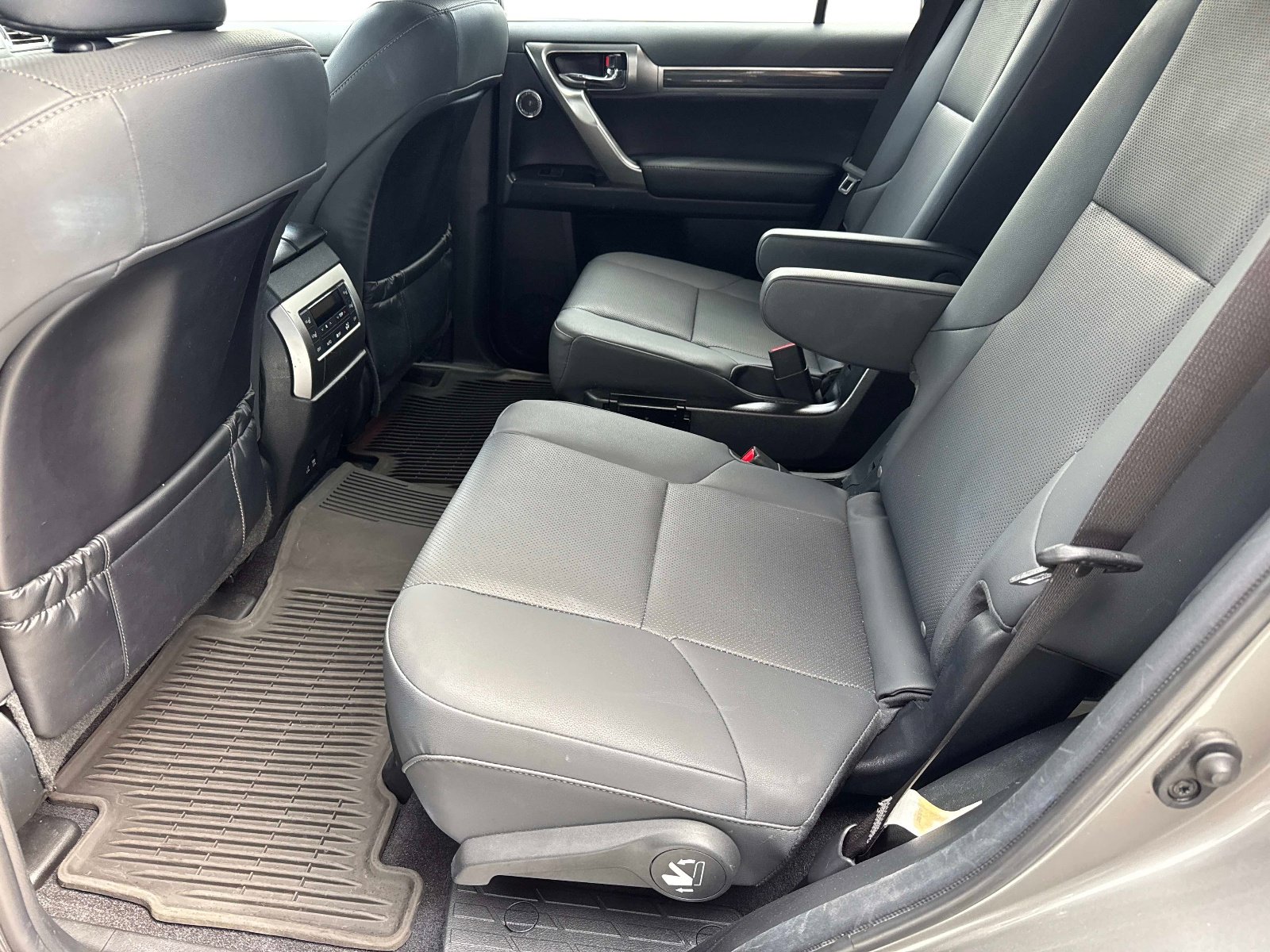 Certified 2022 Lexus GX 460 Premium AWD/4WD image 14