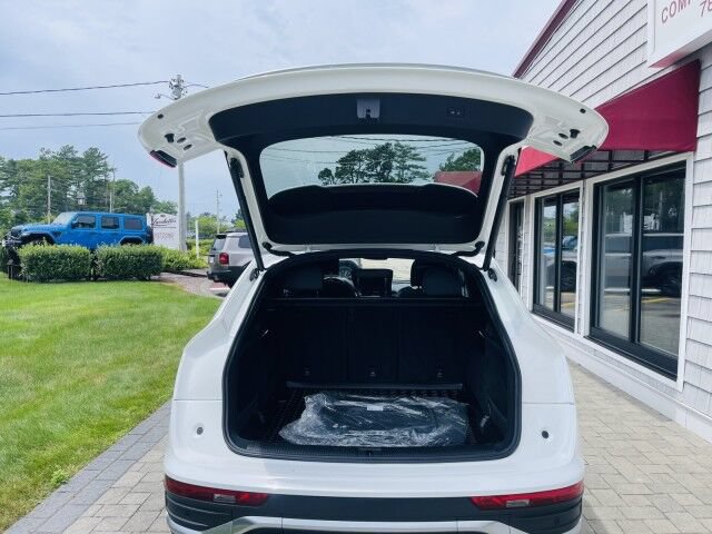 Used 2023 Audi Q5 2.0T Premium w/ Convenience Package AWD/4WD image 18