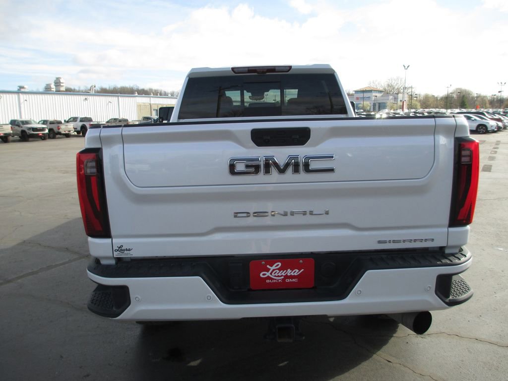 Used 2024 GMC Sierra 3500 Denali Ultimate image 8