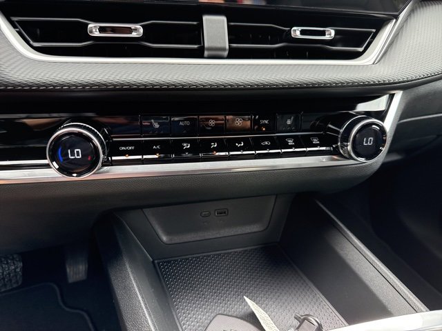 New 2026 Chevrolet Equinox LT w/ Convenience Package II image 29