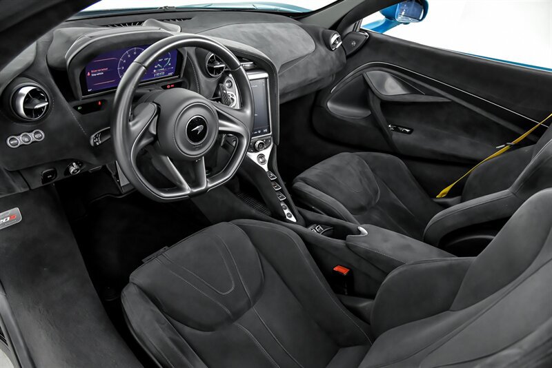 Used 2020 McLaren 720S Spider RWD image 15