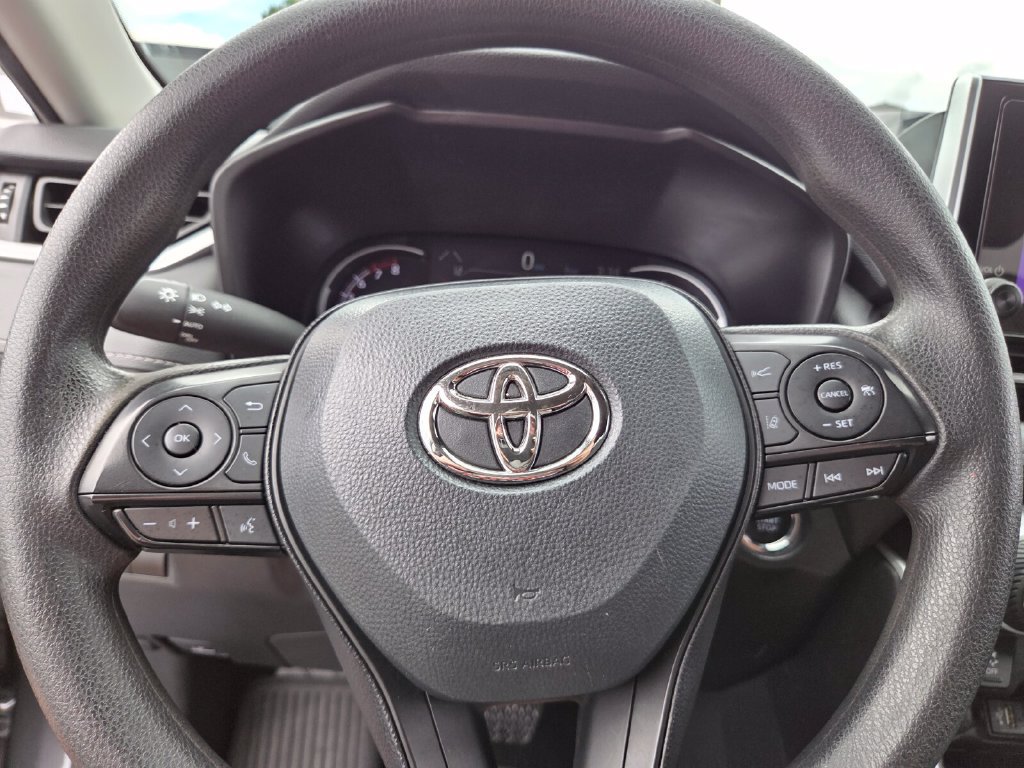 Certified 2024 Toyota RAV4 XLE FWD image 22