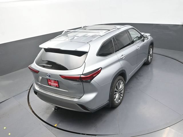 Used 2021 Toyota Highlander Platinum AWD/4WD image 29