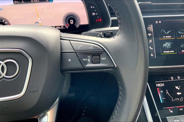 Used 2020 Audi Q7 3.0T Premium image 24