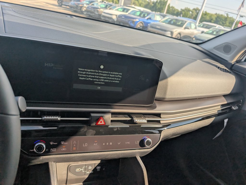 New 2026 Kia Sportage EX FWD image 19