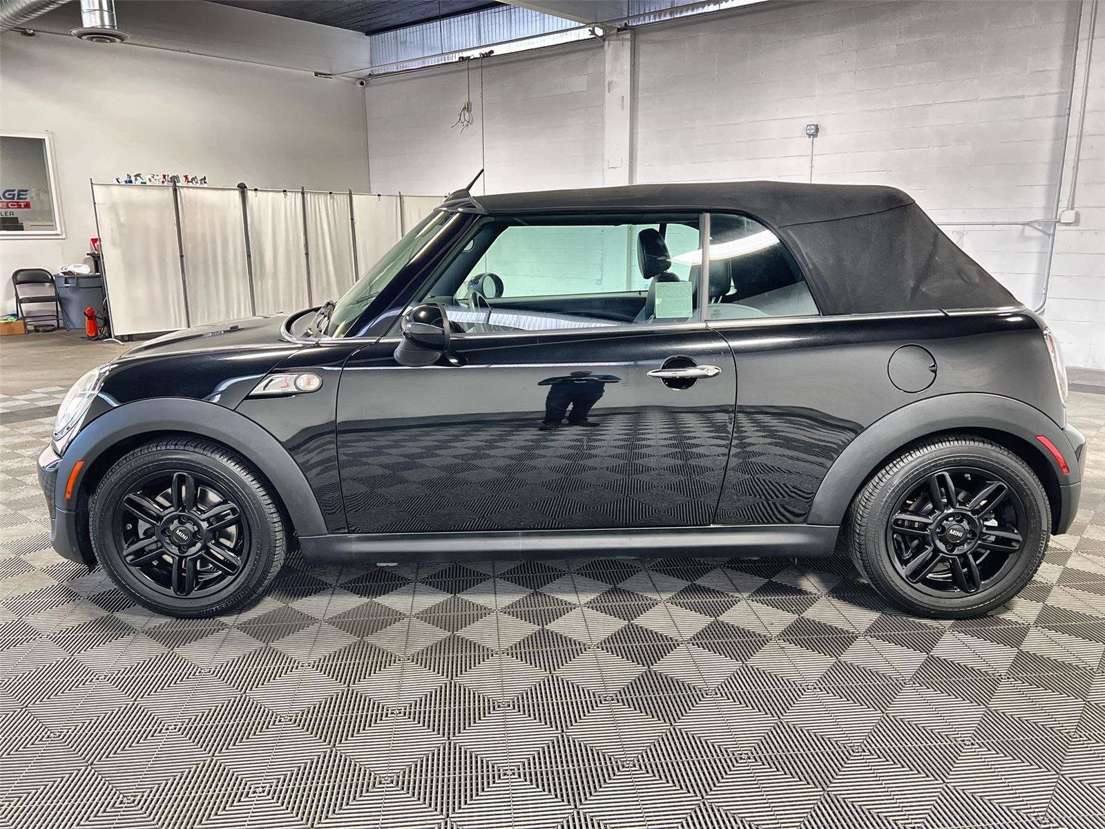 Used 2015 MINI Cooper S w/ Always Open Package image 4
